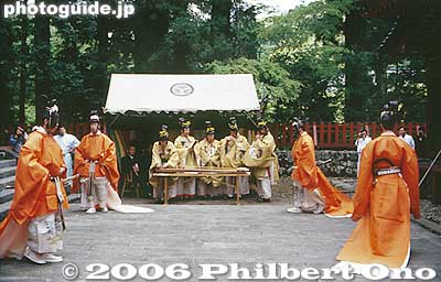 Azuma-asobi no Mai Dance 東遊の舞
Keywords: tochigi nikko toshogu shrine spring festival