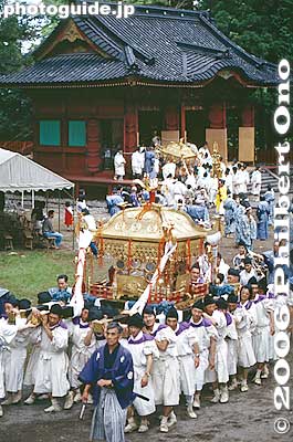Leaving the Otabisho.
Keywords: tochigi nikko toshogu shrine spring festival