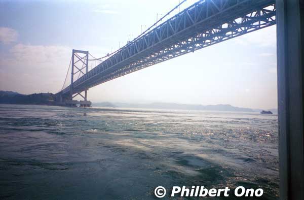 The Ōnaruto Bridge spans over Naruto Strait connecting Naruto and Awaji island. 大鳴門橋
Keywords: tokushima naruto whirlpools