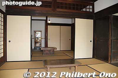 Inside the former Waida home.
Keywords: Tokyo Adachi-ku Toshi Nogyo koen Park house thatched roof home minka