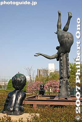 Another nude sculpture.
Keywords: tokyo arakawa-ku park sculpture