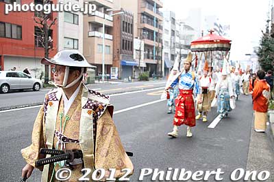 The procession on land went completely around Asakusa from 10:10 am to 12:30 pm.
Keywords: tokyo taito-ku asakusa sensoji sanja matsuri festival