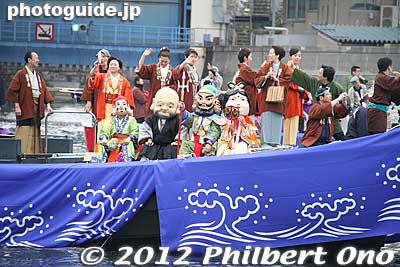 Gods of Good Fortune on a boat.
Keywords: tokyo taito-ku asakusa sensoji sanja matsuri3 festival boat procession sumida river