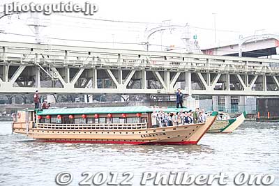Yakata-bune boat
Keywords: tokyo taito-ku asakusa sensoji sanja matsuri festival boat procession sumida river