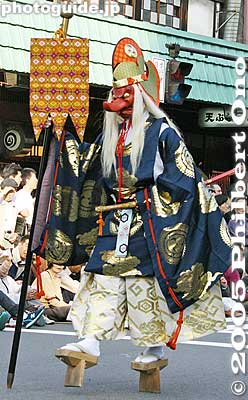 Sarutahiko, Guardian of the earth. 猿田彦 三社大権現祭礼　船渡御
Keywords: tokyo taito-ku asakusa jidai matsuri festival historical period