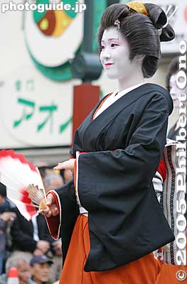Edo Geisha, She was the only one with a smile.
Keywords: tokyo taito-ku asakusa jidai matsuri festival historical period japangeisha kimonobijin