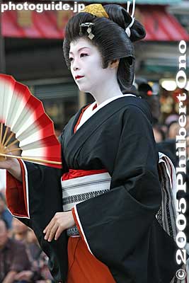 Edo Geisha
江戸芸者
Keywords: tokyo taito-ku asakusa jidai matsuri festival historical period asakusabest