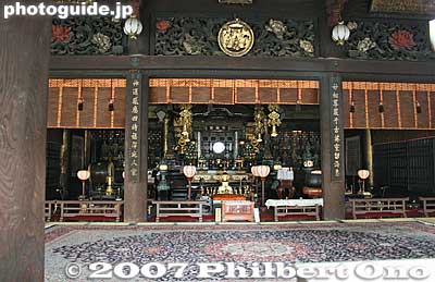 Inside Kannon-do main hall
Keywords: tokyo bunkyo-ku ward shingon buddhist temple