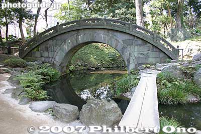 Engetsukyo Bridge (Full Moon Bridge) 円月橋
Keywords: tokyo bunkyo-ku ward koishikawa korakuen japanese garden bridge