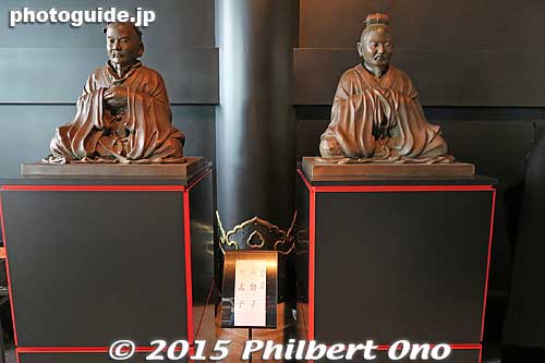 Statues of the Four Sages, Yan Hui, Zengzi, Kong Ji, and Mencius
Keywords: tokyo bunkyo ochanomizu yushima seido