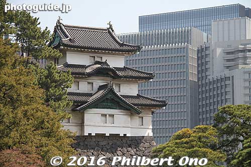 Imperial Palace Fujimi turret and Marunouchi office buildings. Tradtional vs. modern.
Keywords: tokyo chiyoda-ku imperial palace inui-dori japancastle