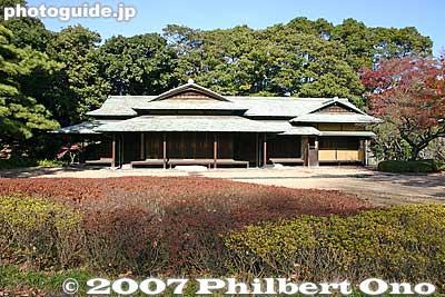 Suwa-no-Chaya Teahouse 諏訪の茶屋
Keywords: tokyo chiyoda-ku imperial palace kokyo edo castle ninomaru garden