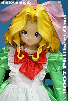 Goldilocks?
Keywords: tokyo chiyoda-ku ward akihabara anime manga comics dolls mannequins costumes woman girls women