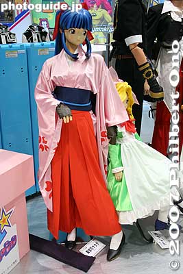 Sakura
Keywords: tokyo chiyoda-ku ward akihabara anime manga comics dolls mannequins costumes woman girls women