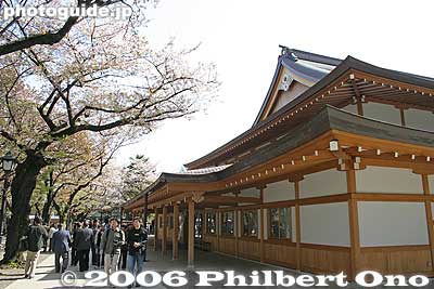 Keywords: tokyo chiyoda-ku yasukuni shrine jinja war military museum
