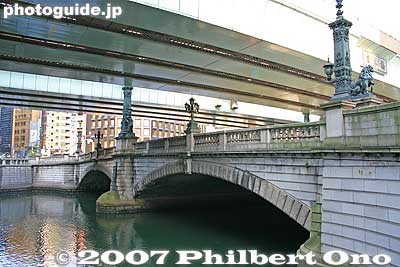 The double-arched bridge was built in 1911, made of granite.
Keywords: tokyo chuo-ku nihonbashi bridge nihombashi