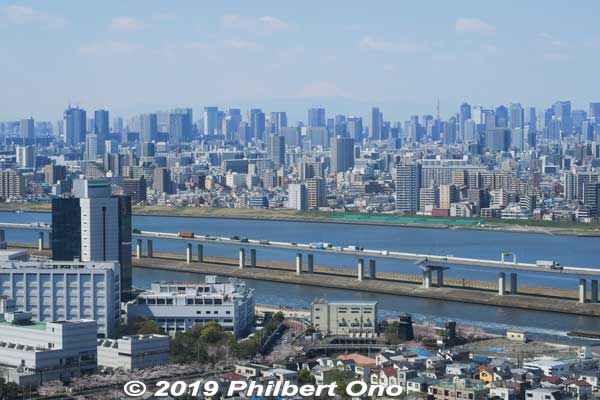 Funabori Tower has great views of Arakawa River. This is looking west.
Keywords: tokyo edogawa-ku funabori tower