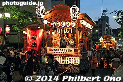 The road is not that long so it was easy to see all the floats.
Keywords: tokyo fuchu kurayami matsuri festival floats