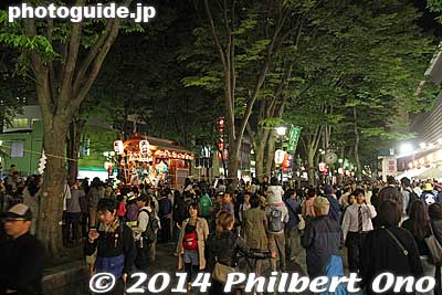 On May 4, the float parade ended at about 9 pm.
Keywords: tokyo fuchu kurayami matsuri festival floats