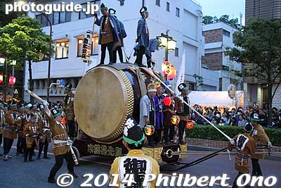 Keywords: tokyo fuchu kurayami matsuri festival taiko drums