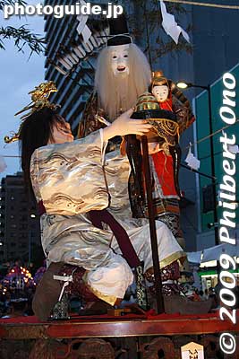 One traditional float featuring dolls.
Keywords: tokyo hachioji matsuri festival floats 