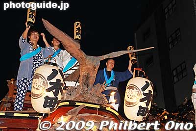 There are always people riding on the roof of the floats.
Keywords: tokyo hachioji matsuri festival floats 