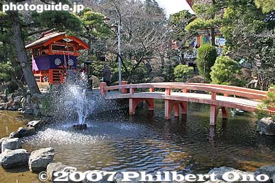 Benten Pond and Hall 弁天池・弁天堂
Keywords: tokyo hino takahata fudoson kongoji buddhist temple