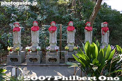 Jizo statues
Keywords: tokyo hino takahata fudoson kongoji buddhist temple