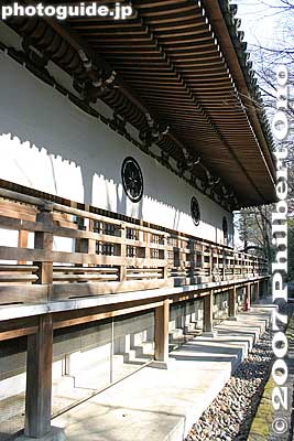 Side of the main worship hall
Keywords: tokyo hino takahata fudoson kongoji buddhist temple