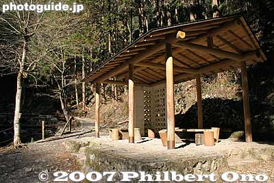 Picnic pavilion near the waterfall.
Keywords: tokyo hinohara-mura village hossawa