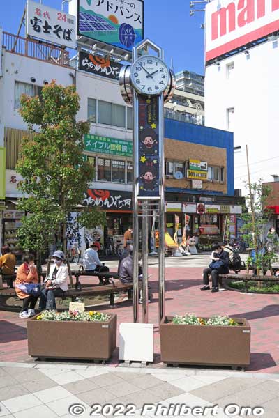 Monchicchi Clock Tower was installed in Oct. 2020 in front of JR Shin-Koiwa Station's north entrance. Tower has stained glass Monchicchi artwork. モンチッチ時計塔
Keywords: tokyo katsushika shin-koiwa Monchicchi