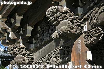 Wood carvings on Nitenmon Gate
Keywords: tokyo katsushika-ku ward shibamata taishakuten temple