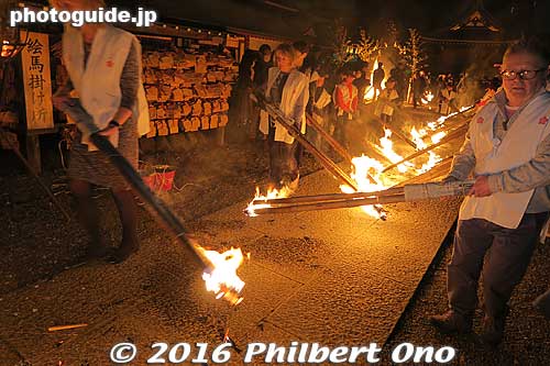 On March 25, Kameido Tenjin Shrine holds the Taimatsu Torch Festival officially named "Shinkisai."
Keywords: tokyo koto-ku kameido tenjin shrine taimatsu torch festival matsuri03