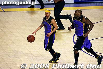 Darin
Keywords: tokyo koto-ku ward ariake Colosseum Coliseum pro basketball game players tokyo apache ryukyu golden kings 