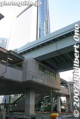 Shiodome Station
Keywords: tokyo minato shiodome skyscrapers office buildings