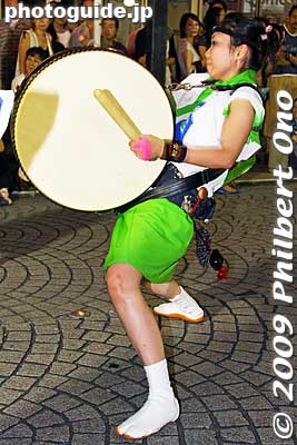 She could drum, even with soft-looking arms.
Keywords: tokyo mitaka awa odori dancers matsuri festival 