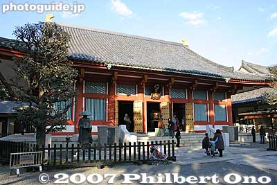 Hondo hall 本堂
Keywords: tokyo nakano-ku hosenji buddhist temple shingon-shu
