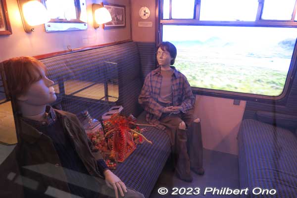 This compartment shows Ron and Harry feasting on a pile of sweets. That’s when the chocolate frog jumped out.
Keywords: Tokyo Nerima Warner Bros. Harry Potter Studio Tour