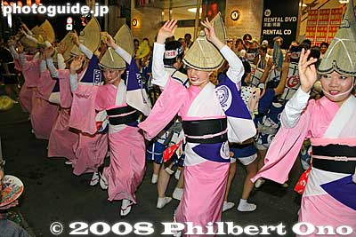 Hope to see you next year too. Also see my [url=http://www.youtube.com/watch?v=du1UHBzhS1U]YouTube video here.[/url]
Keywords: tokyo nerima-ku kitamachi awa odori dance summer festival matsuri dancing dancers women parade kimono