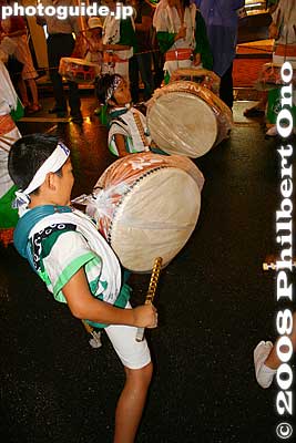 Keywords: tokyo nerima-ku nakamurabashi awa odori dance matsuri festival drummers boys children