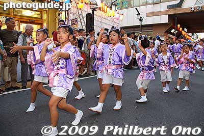 Keywords: tokyo nerima-ku nakamurabashi awa odori dance matsuri festival dancers women 