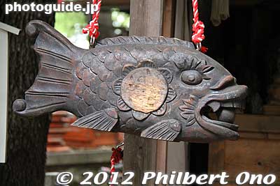 Fish bell
Keywords: tokyo nishitokyo tanashi jinja shrine