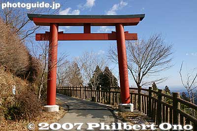 Back of torii
Keywords: tokyo ome mitakesan mt. mitake mountain hike hiking torii