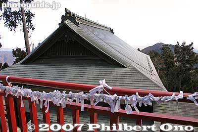 Omikuji
Keywords: tokyo ome mitakesan mt. mitake mountain hike hiking shinto shrine