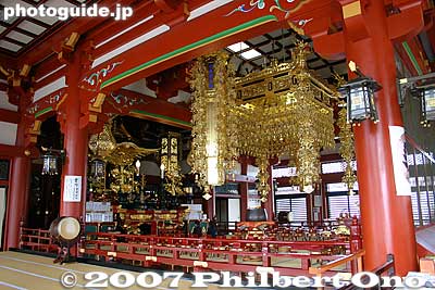 Inside Soshido Hall, view of left side. 大堂（祖師堂）
Keywords: tokyo ota-ku ikegami honmonji temple buddhist nichiren