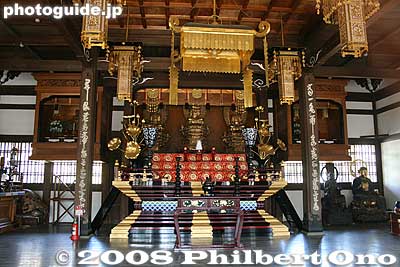 Inside Butsuden Buddha Hall 仏殿
Keywords: tokyo setagaya-ku ward gotokuji buddhist zen soto-shu temple