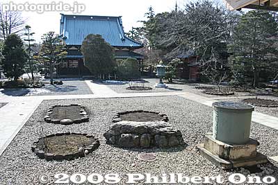 View from Hondo Main Hall
Keywords: tokyo setagaya-ku ward gotokuji buddhist zen soto-shu temple