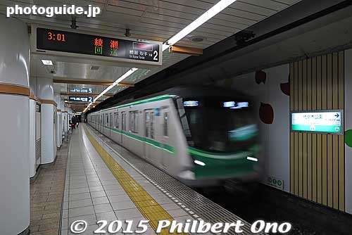 Chiyoda Line running at 3 am on New Year's morning.
Keywords: tokyo Chiyoda Line subway metro