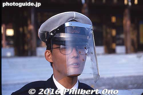 In the past, police were hired to guard the money pit at Meiji Shrine. They also wore these face protectors to deflect the coins that fall short of the pit.
Keywords: tokyo shibuya-ku meiji shrine shinto matsuri01