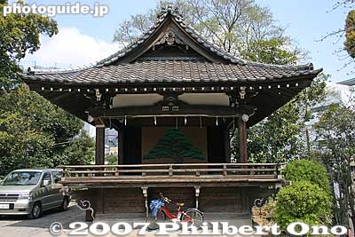 Kaguraden for sacred dances.
Keywords: tokyo shinagawa-ku shinagawa jinja shinto shrine